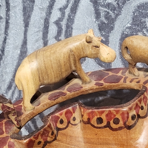 Handcarved Wooden Animal African Safari Bowl - Picture 8 of 10